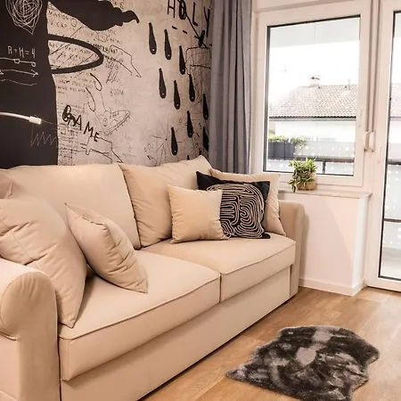 Urban - Quiet & Free Parking * Liubliana